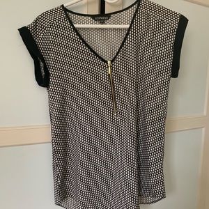 Express Blouse with Zipper Detail